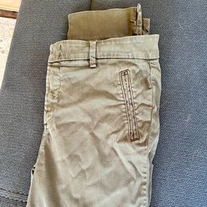 cropped green pants!